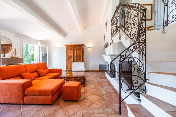 Image No.5-3 Bed House for sale