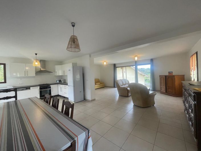 Image No.5-3 Bed House for sale