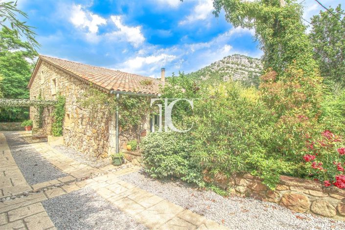 Image No.13-6 Bed House for sale