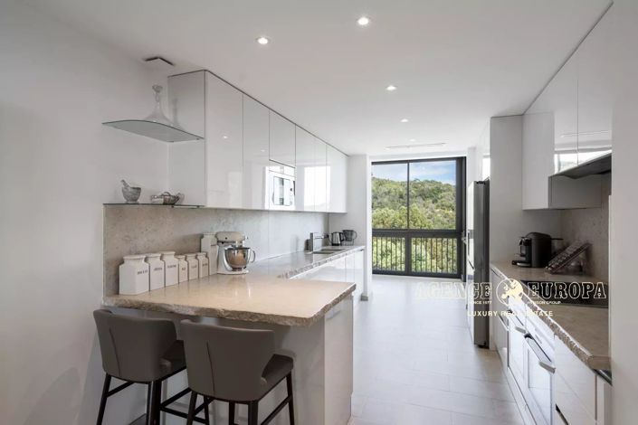 Image No.5-3 Bed Apartment for sale