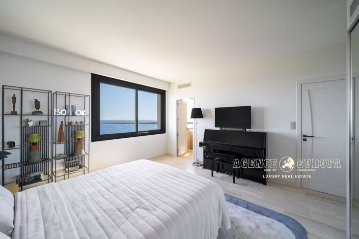 Image No.8-3 Bed Apartment for sale