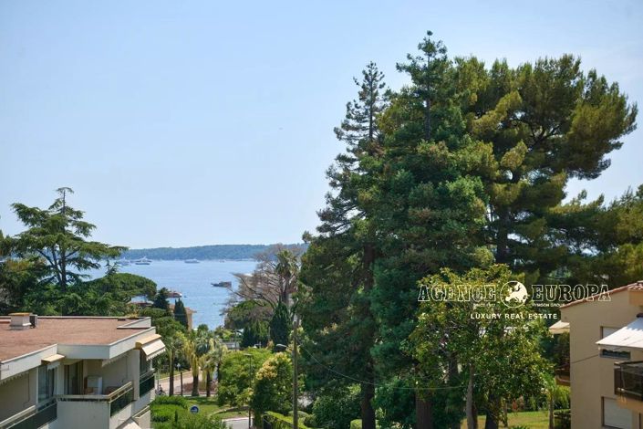 Image No.10-4 Bed Apartment for sale