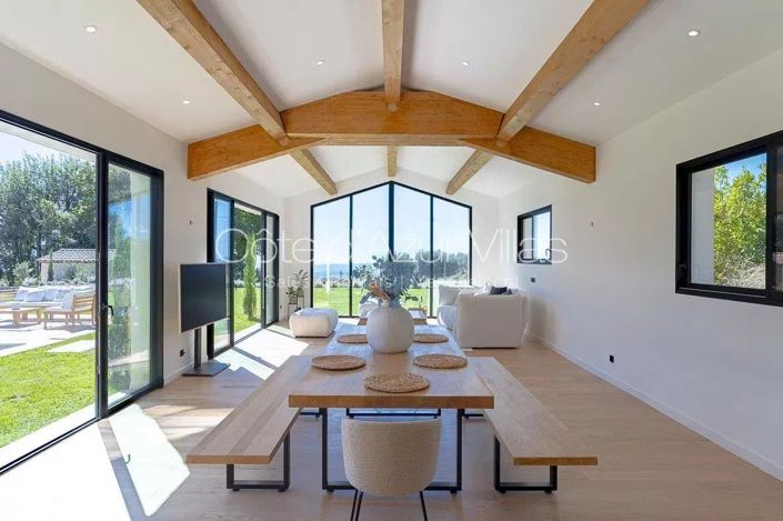 Image No.6-5 Bed House for sale