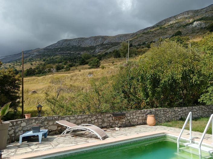 Image No.17-2 Bed House for sale