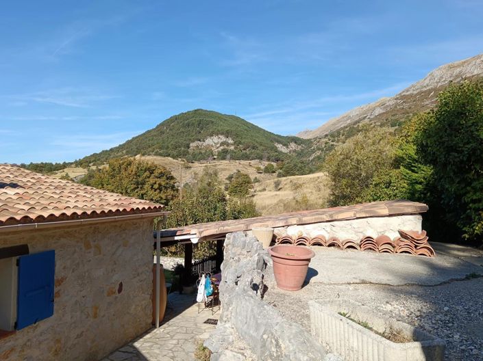 Image No.21-2 Bed House for sale