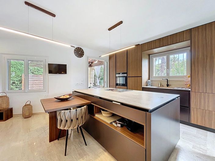 Image No.6-3 Bed House for sale