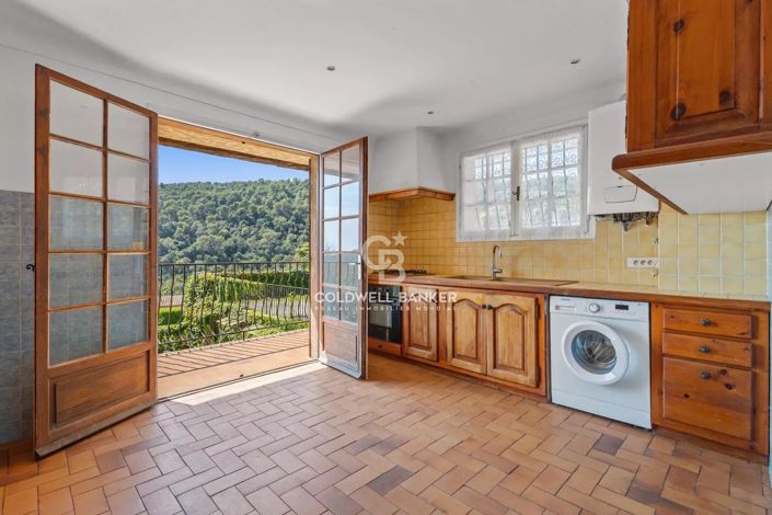 Image No.3-5 Bed House for sale