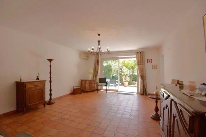 Image No.3-2 Bed House for sale