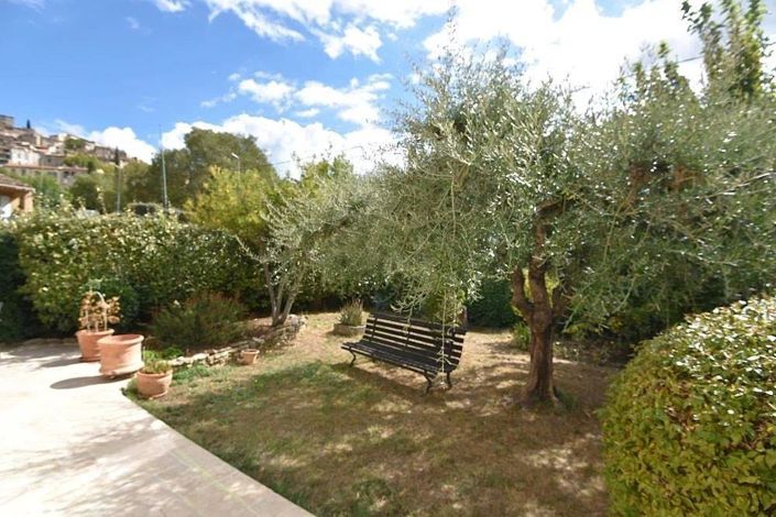 Image No.8-2 Bed House for sale