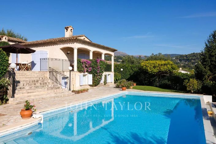 Image No.6-13 Bed House for sale