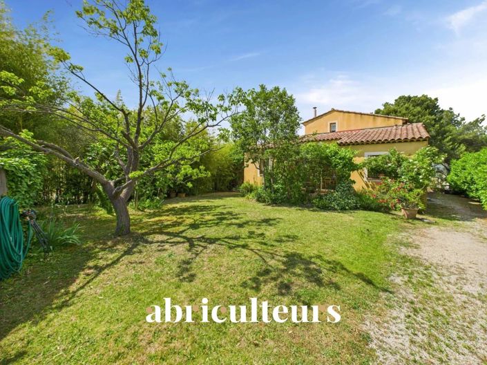 Image No.1-5 Bed House for sale