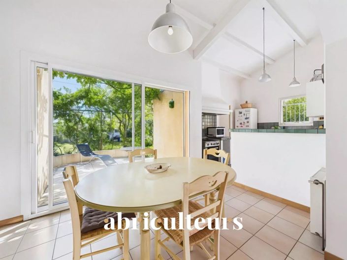 Image No.16-5 Bed House for sale