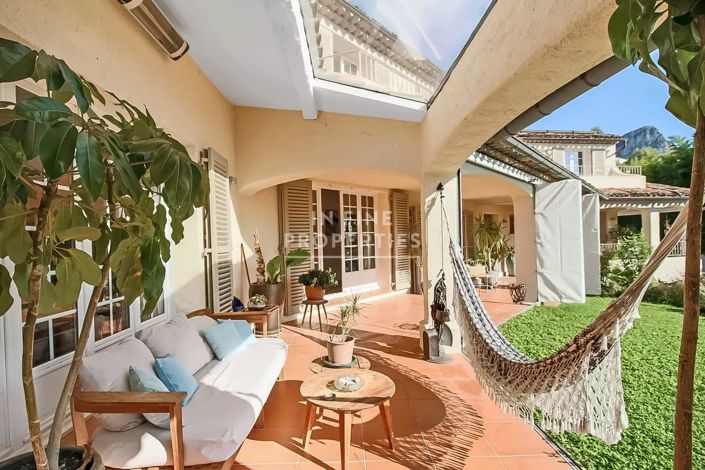 Image No.5-House for sale