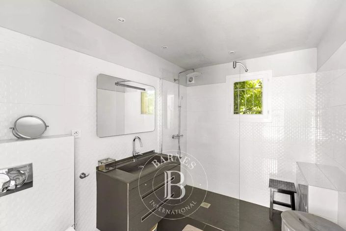 Image No.10-House for sale