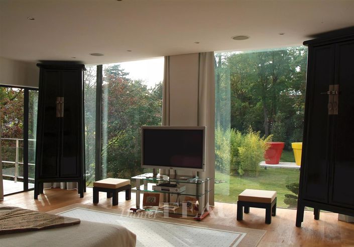 Image No.20-5 Bed House for sale