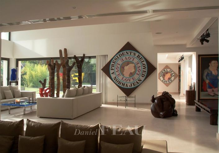 Image No.9-5 Bed House for sale