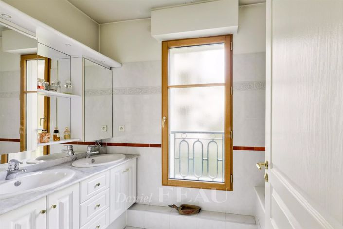 Image No.10-Appartement de 3 chambres à vendre à Saint-Cloud