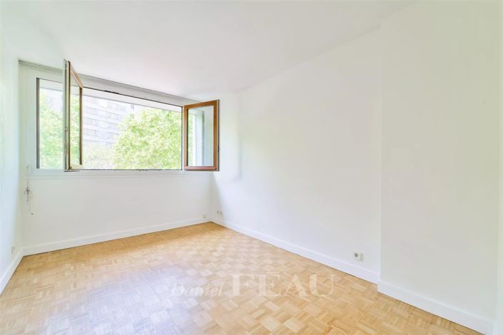 Image No.6-3 Bed Apartment for sale