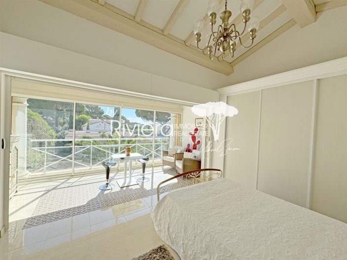 Image No.10-4 Bed Apartment for sale