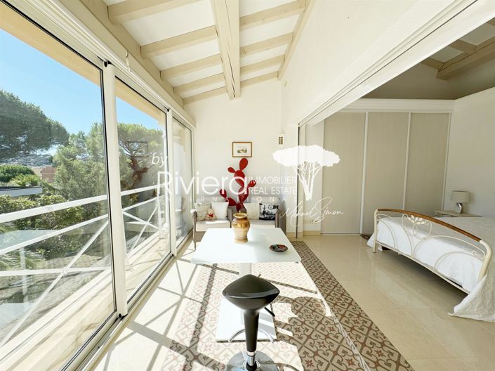 Image No.11-4 Bed Apartment for sale