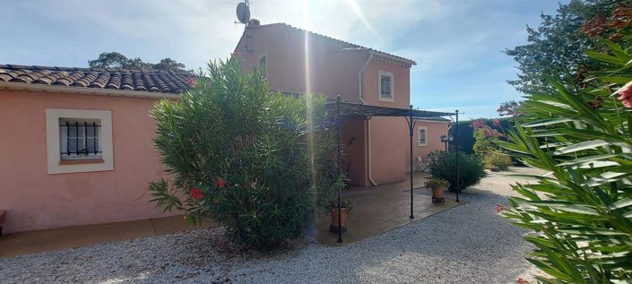 Image No.10-4 Bed House for sale