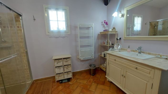 Image No.15-4 Bed House for sale