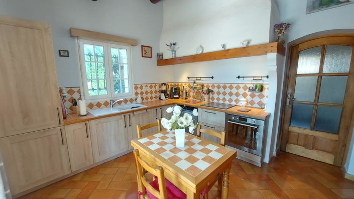 Image No.20-4 Bed House for sale