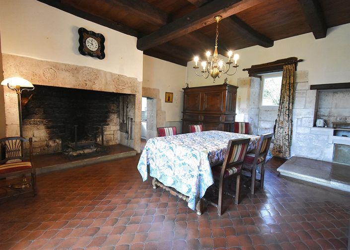 Image No.11-6 Bed House for sale