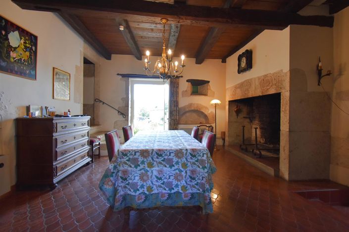 Image No.12-6 Bed House for sale