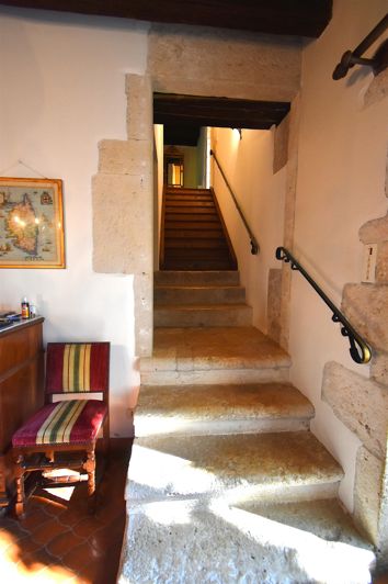 Image No.16-6 Bed House for sale