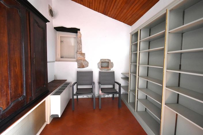 Image No.57-6 Bed House for sale