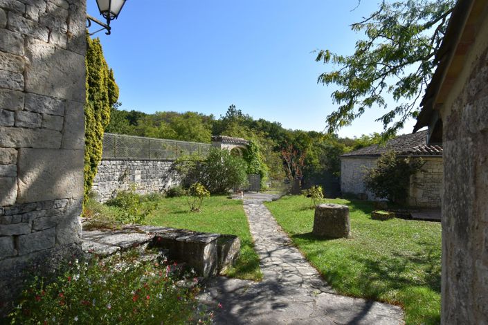 Image No.66-6 Bed House for sale