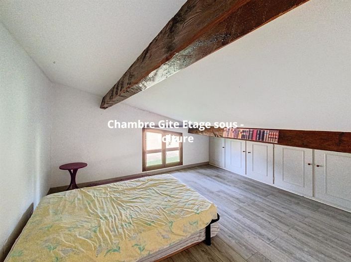 Image No.17-6 Bed House for sale