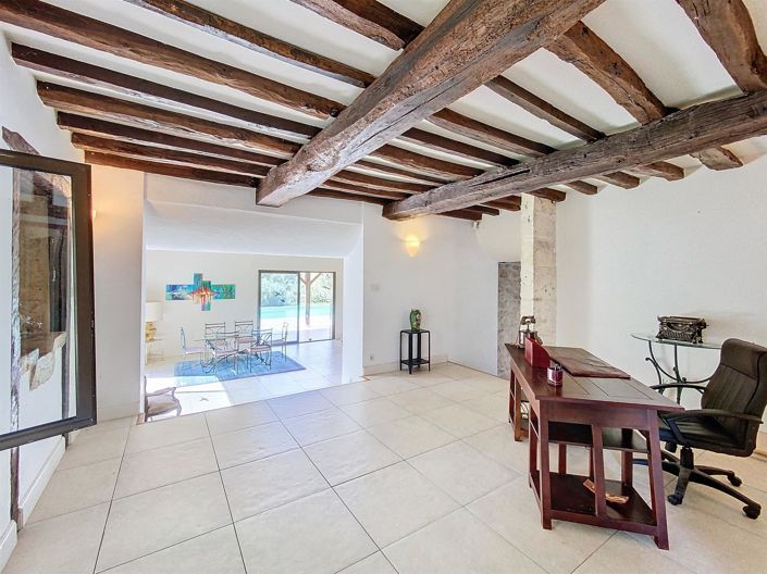 Image No.7-6 Bed House for sale