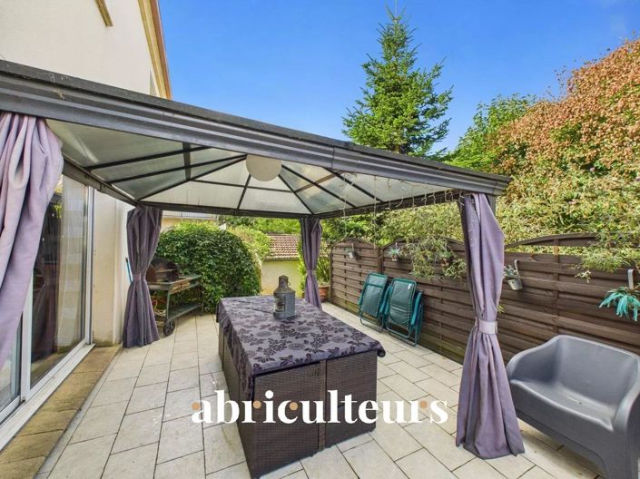 Image No.17-4 Bed House for sale