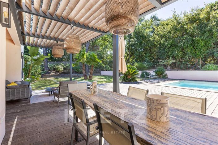 Image No.2-5 Bed House for sale