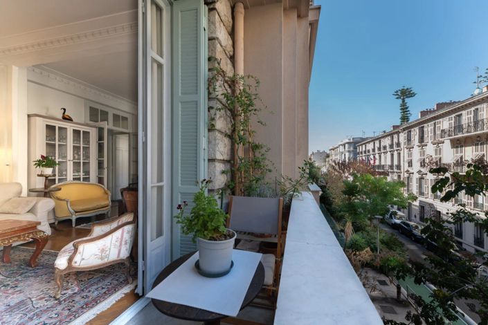 Image No.11-3 Bed Apartment for sale