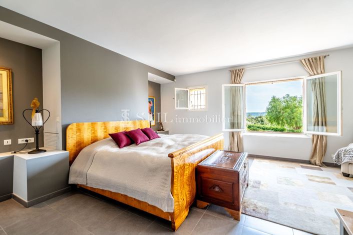 Image No.7-5 Bed House for sale