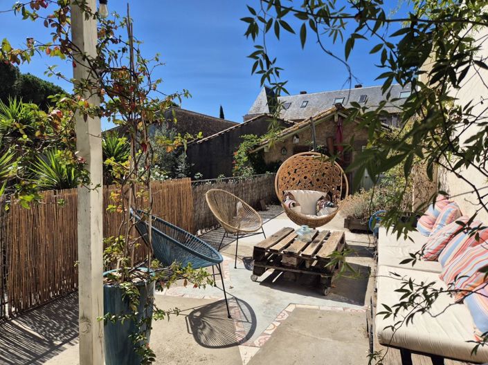 Image No.1-4 Bed House for sale