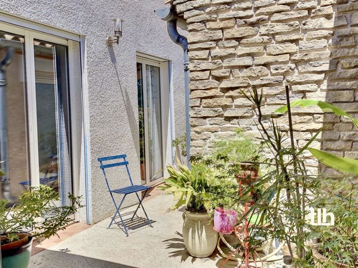 Image No.10-3 Bed House for sale