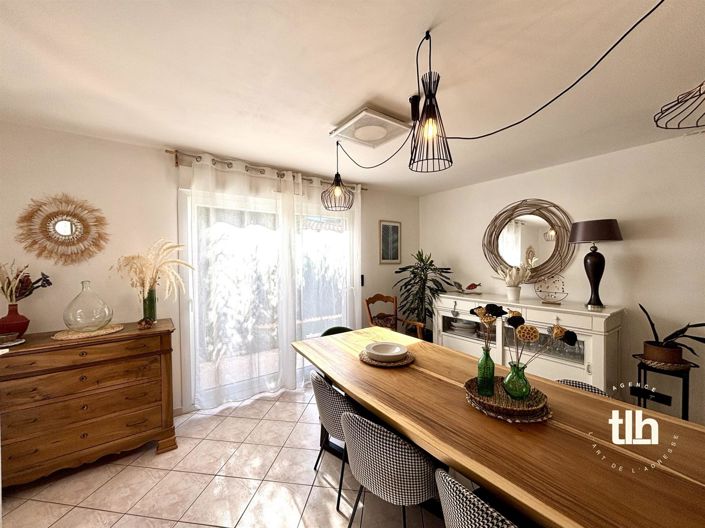 Image No.2-3 Bed House for sale