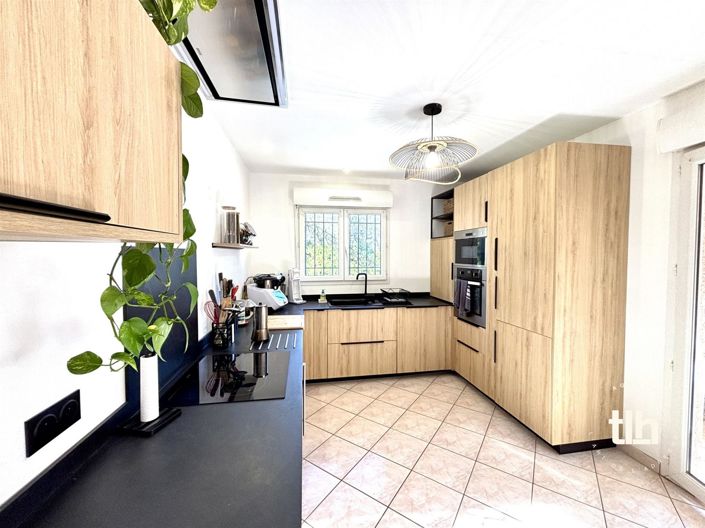 Image No.4-3 Bed House for sale