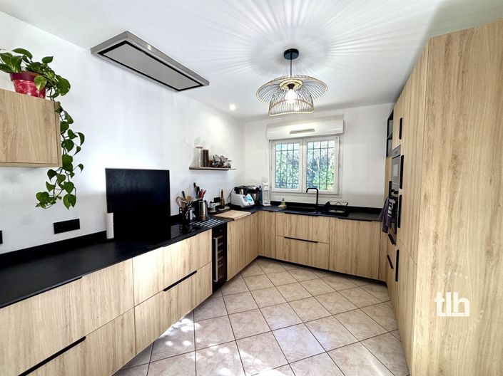 Image No.5-3 Bed House for sale