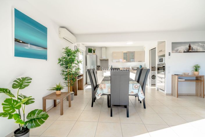 Image No.1-4 Bed Apartment for sale