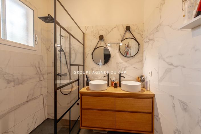 Image No.11-4 Bed House for sale