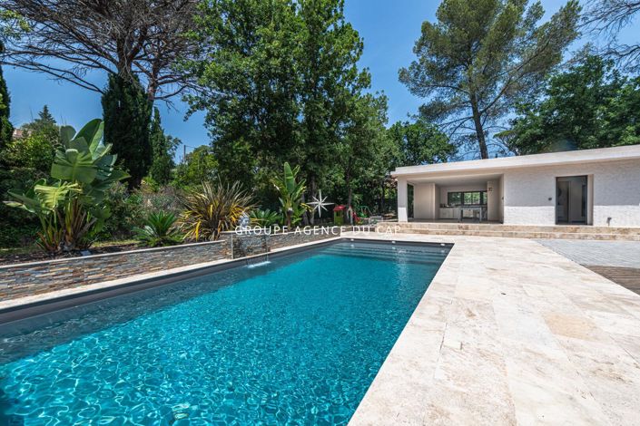 Image No.2-4 Bed House for sale