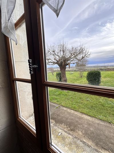 Image No.17-5 Bed House for sale