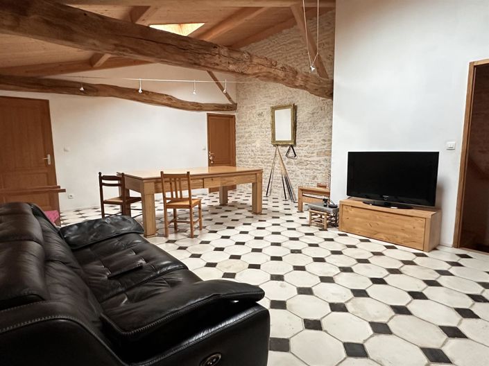 Image No.9-5 Bed House for sale