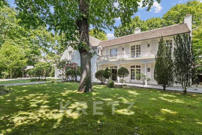 Image No.17-10 Bed House for sale