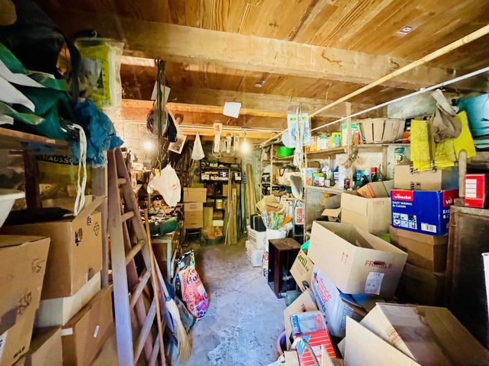 Image No.25-House for sale